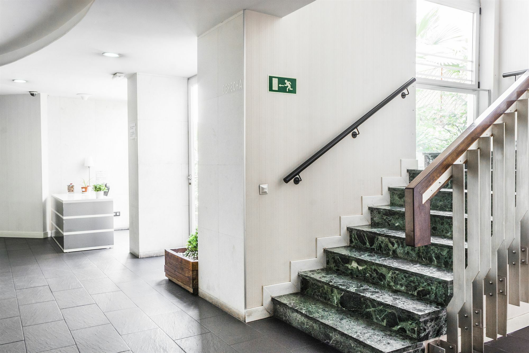 Gran Via Suites มาดริด ภายนอก รูปภาพ